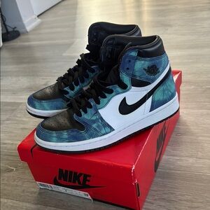 Nike Air Jordan High Top Sneakers size 8 tie dye